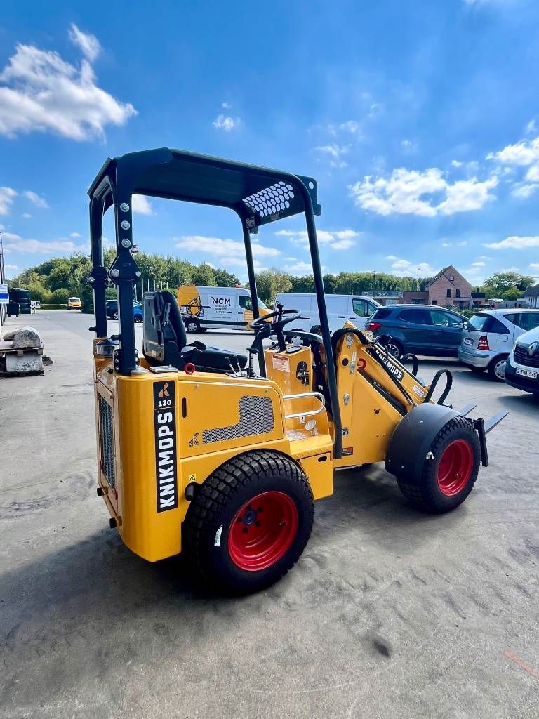 Knikmops KM 130 TELE