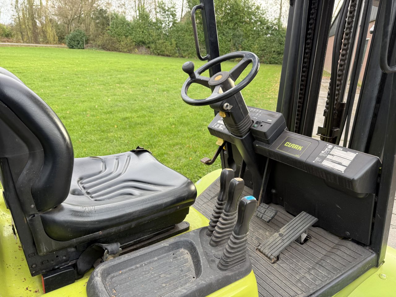 Clark 2.5 tonner lpg heftruck triplex 5.5m freelift sideshift