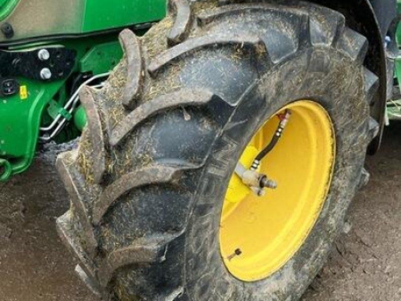 John Deere 6R 130