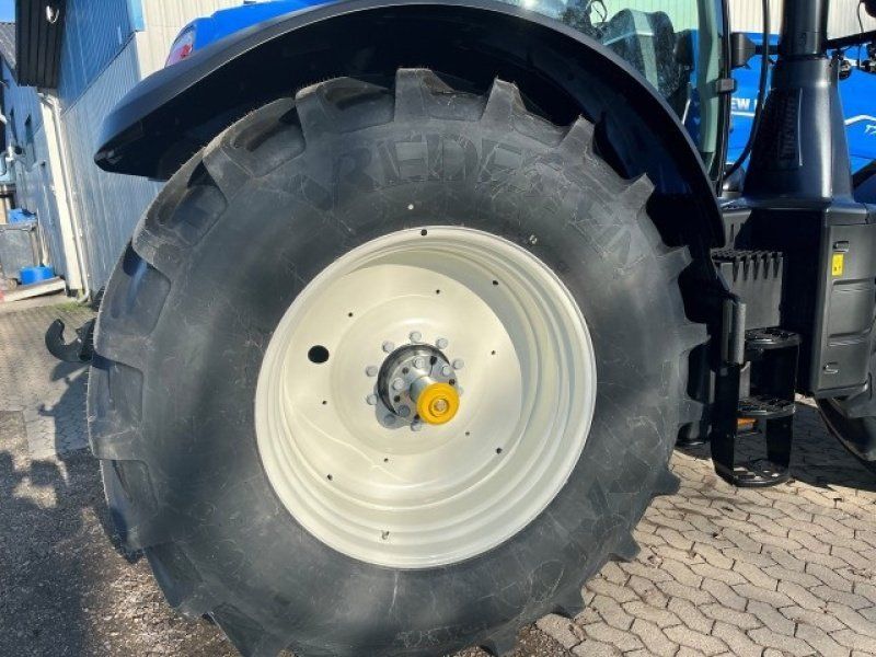 New Holland T7.300 AUTO COMMAND