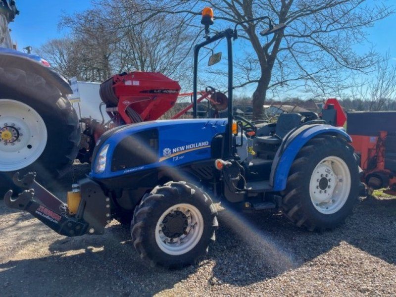 New Holland T3.75