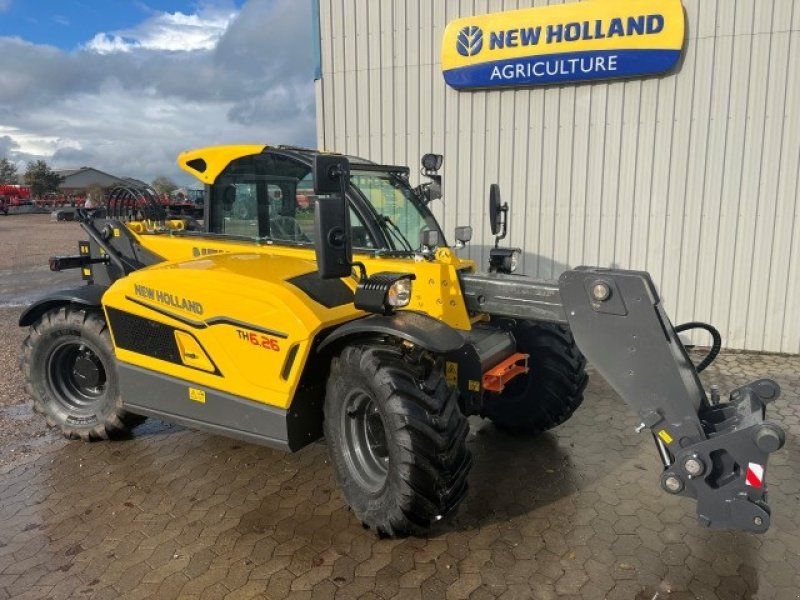 New Holland TH 6.26