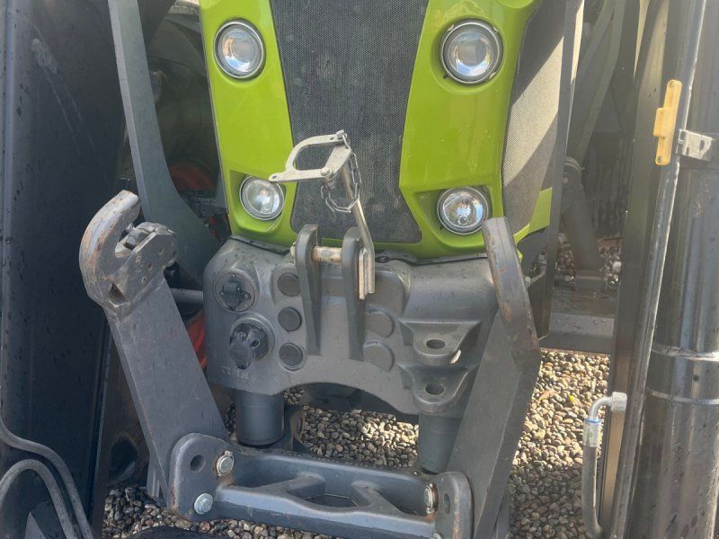 Claas ARION 650 CIS+ Focus med frontlift og frontlæsser