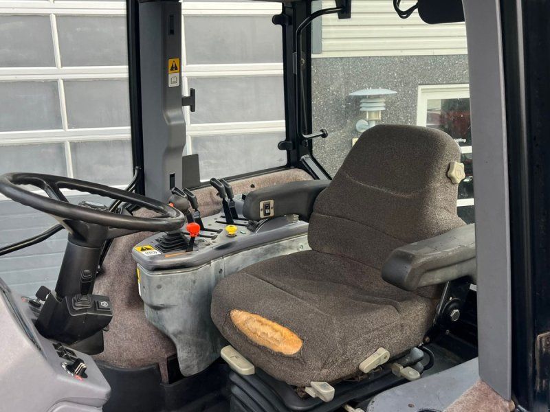 New Holland 8970 Velholdt super stærk