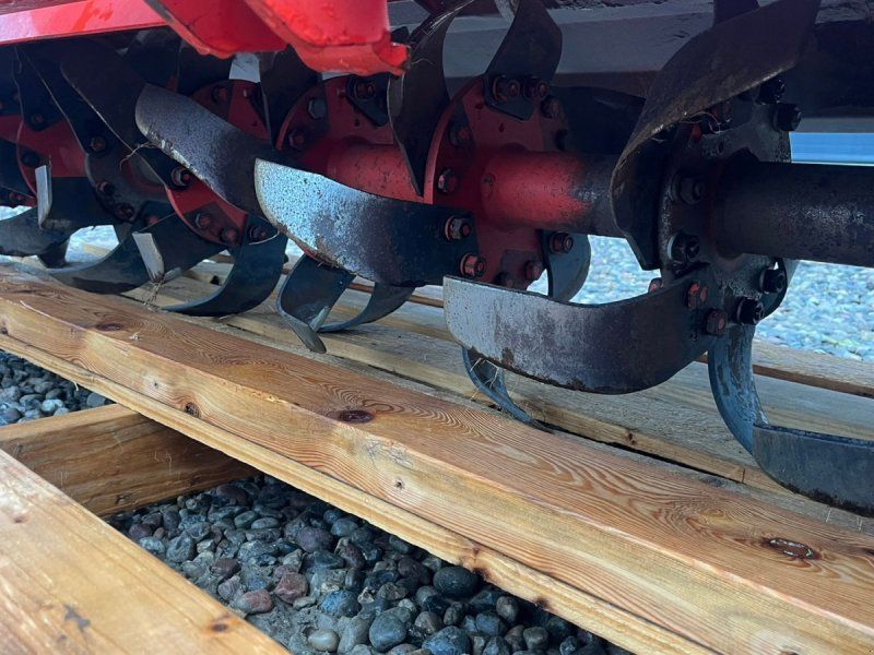 Kuhn EL 62 / 210 Med dybdehjul