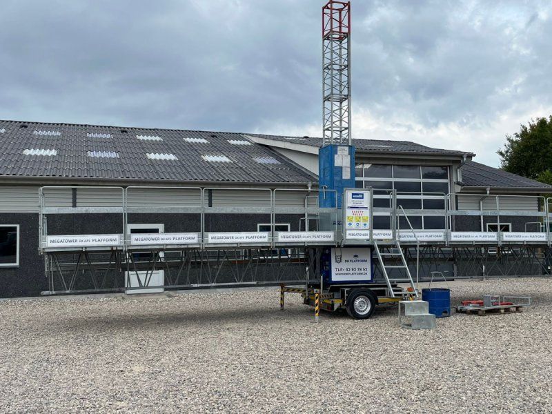 Mega Byggeeleorer arbejdsplatformen, Byggeeleorer, mastklatrepl