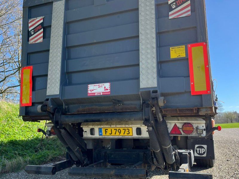 Krone Sættevogn med lift i bag SDP 27 eLB4-CS med lift i bag. Kan leve