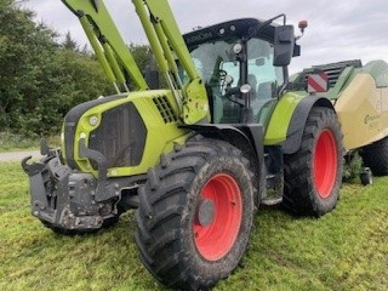 Claas ARION 660 CMATIC