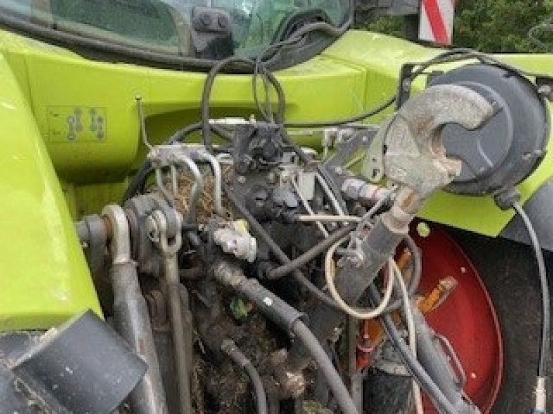 Claas ARION 660 CMATIC