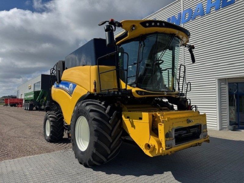New Holland CR9.90 TIER4
