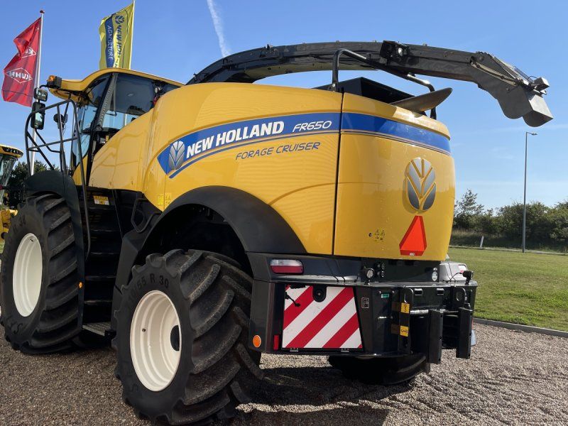 New Holland FR650 T4B
