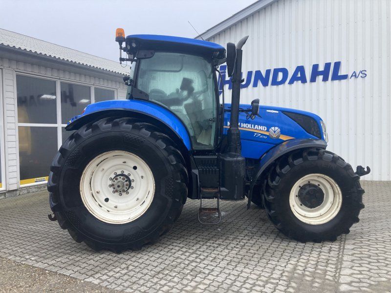 New Holland T7.270AC MY 15