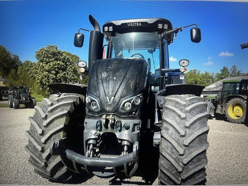 Valtra S374