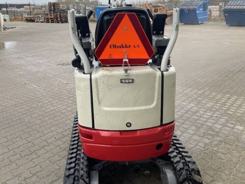 Takeuchi TB 210