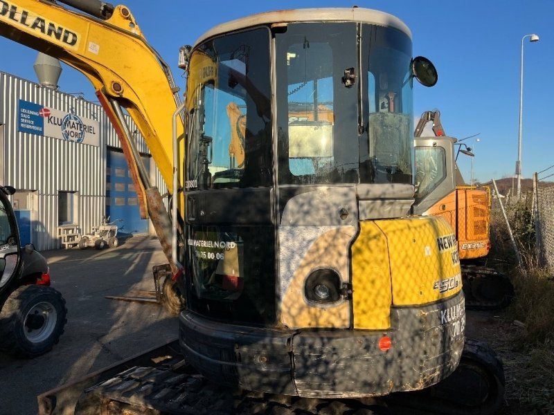 New Holland E 50 B SR