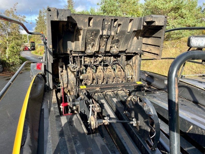 New Holland BB 890 RC