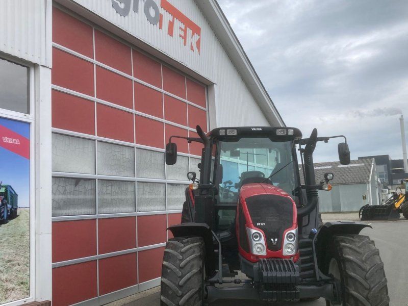 Valtra N123 H5