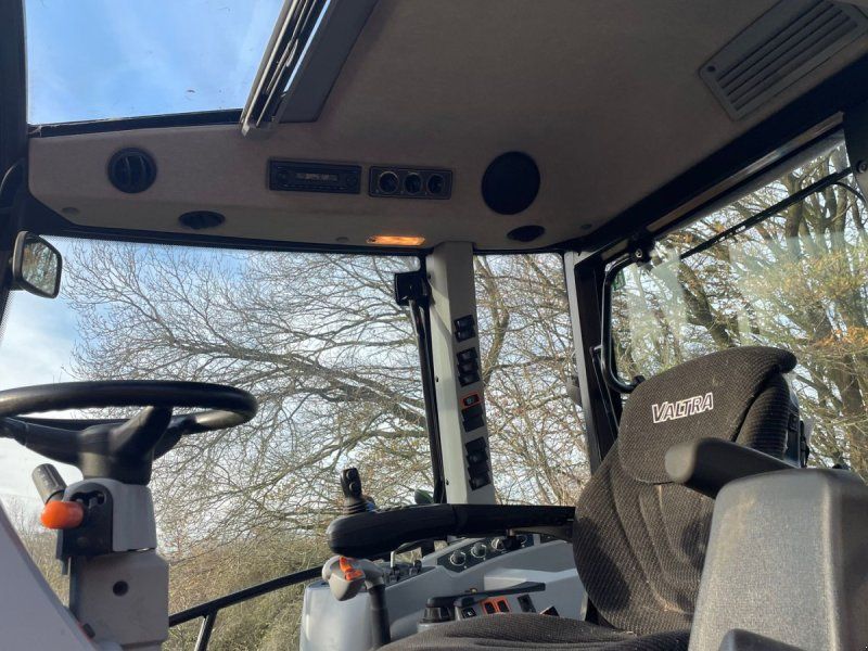 Valtra A104 MH4 Hitech