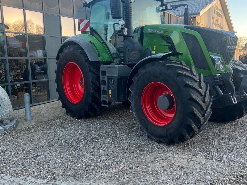 Fendt 828 Vario S4 Profi Plus Profi +