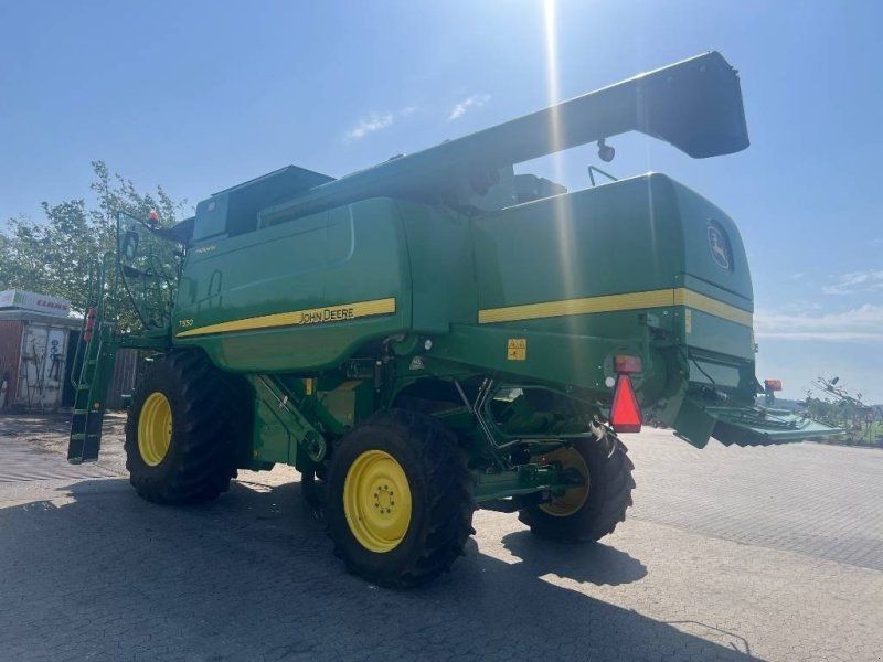 John Deere T 550