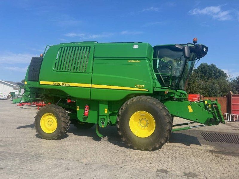 John Deere T 550