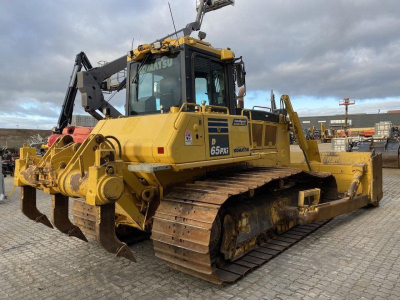 Komatsu D65PXI-18