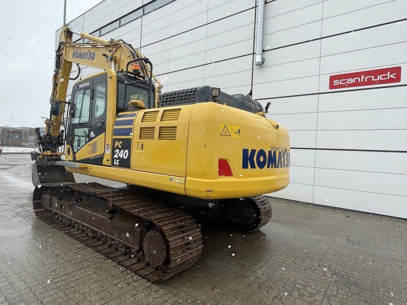 Komatsu PC240LC-11EO