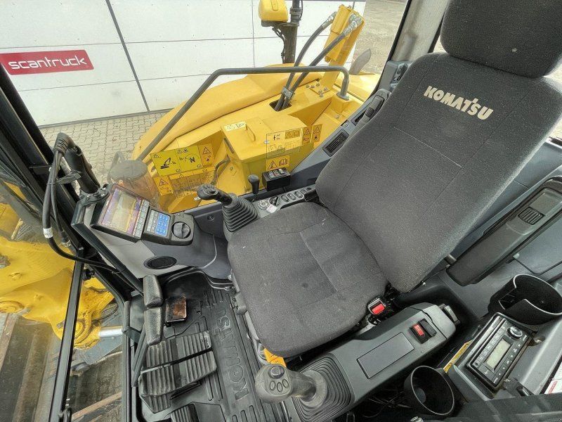 Komatsu PC88MR-10