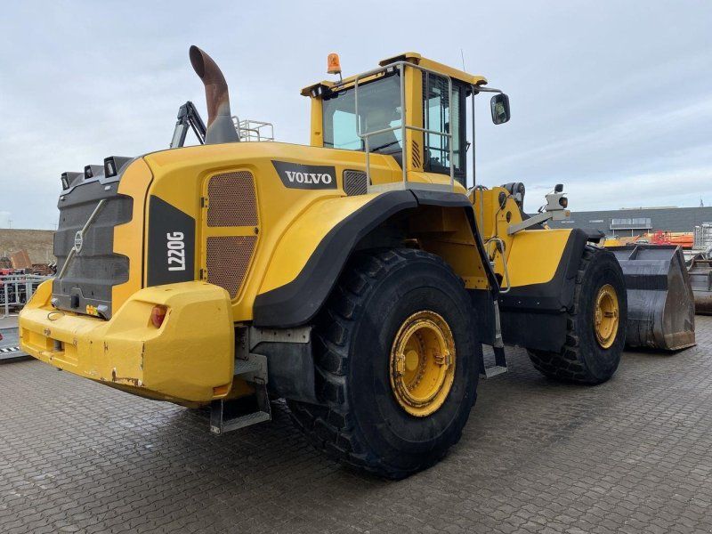Volvo L220G