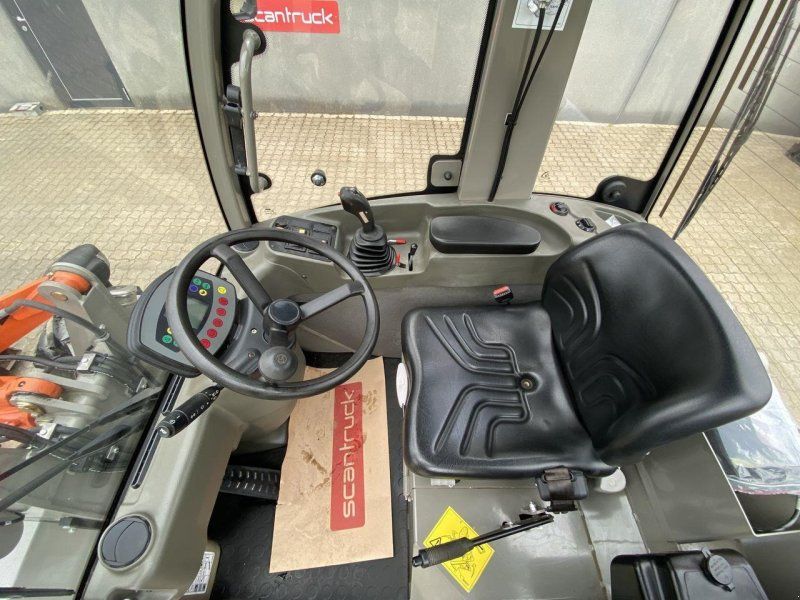 AR320 Cab