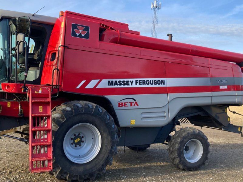Massey Ferguson 7260
