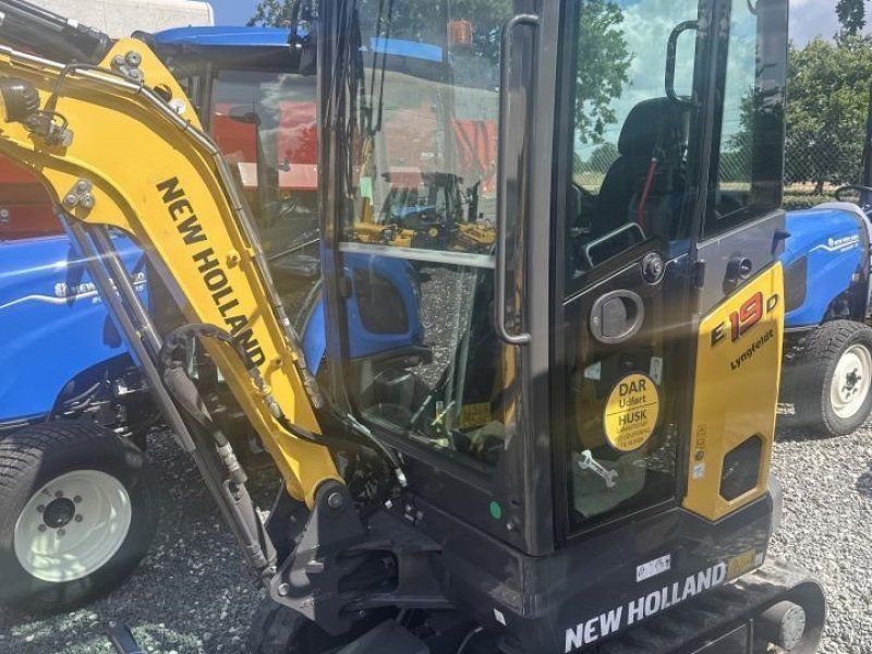 New Holland E19D CAB AG
