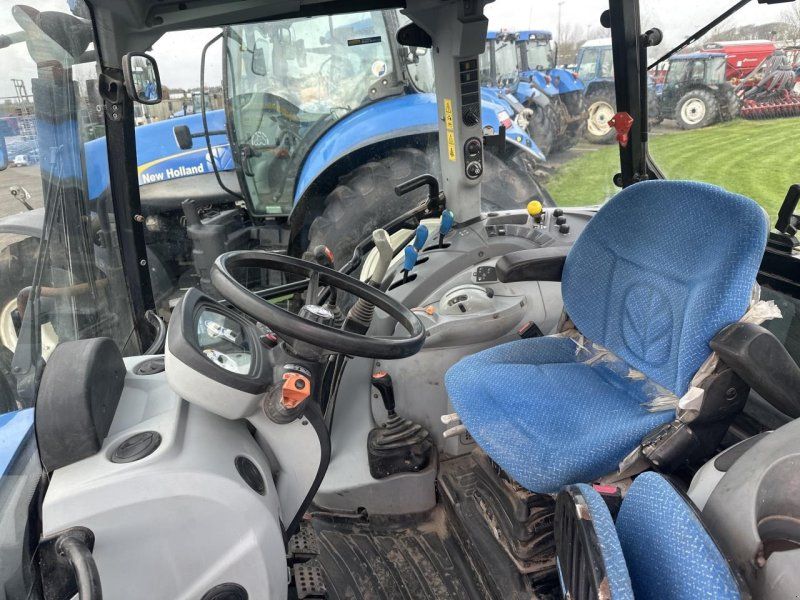 New Holland T4.85 DUAL COMMAND