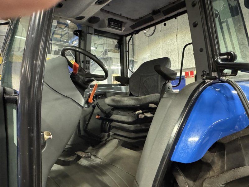 New Holland TL90A