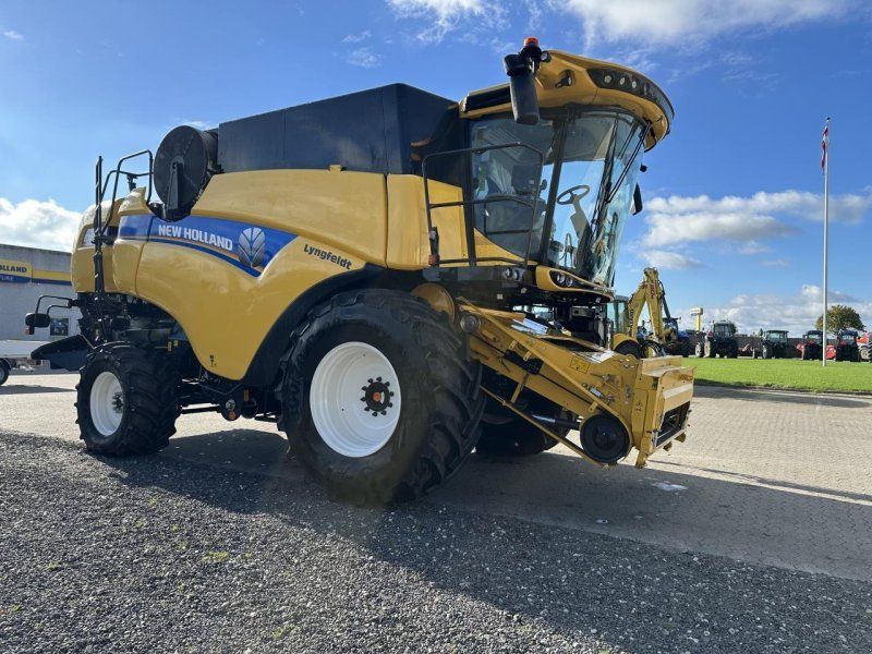 New Holland CX8.85 SLH
