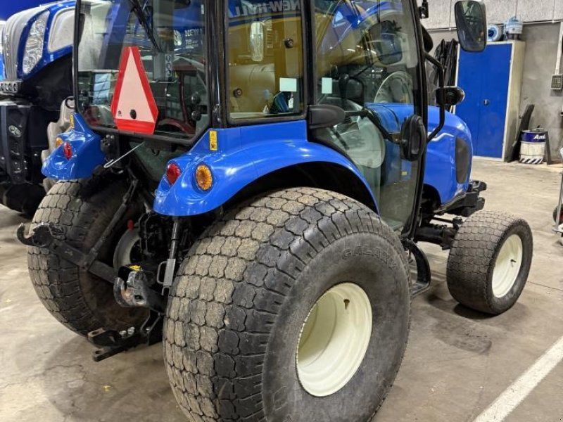 New Holland BOOMER 55 CAB STG.V