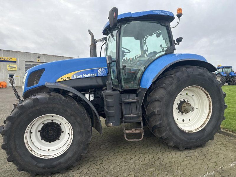 New Holland T7030 TG