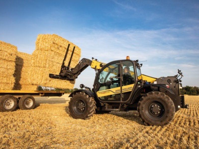New Holland TH7.42 STAGE V-145HP