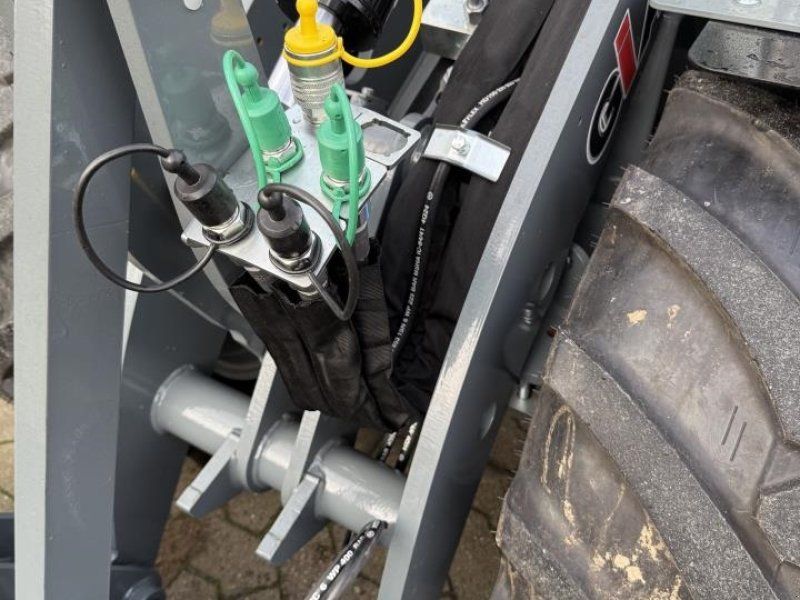 Giant G2700 X-TRA HD PLUS