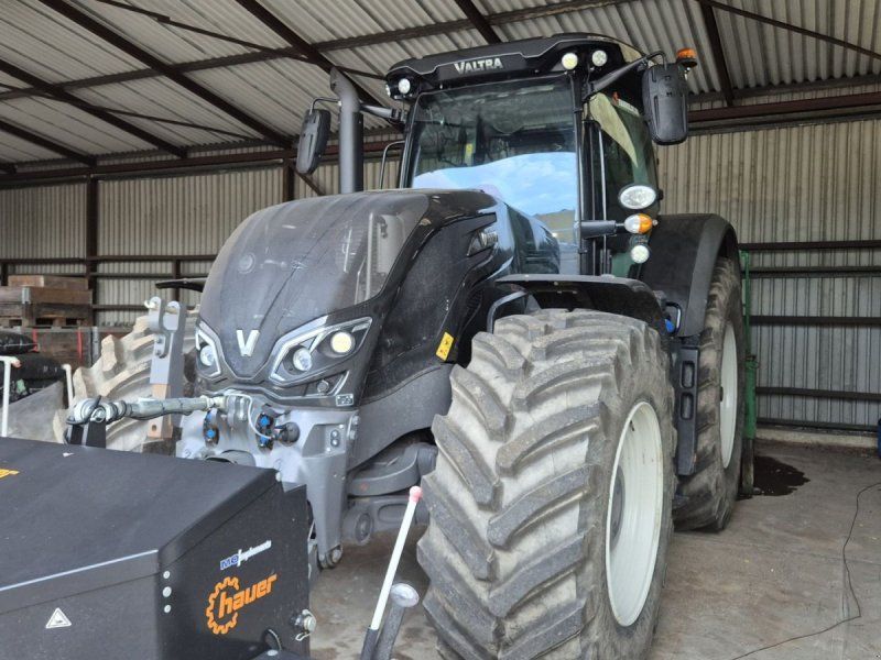 Valtra S394 Twintrac, front-pto.