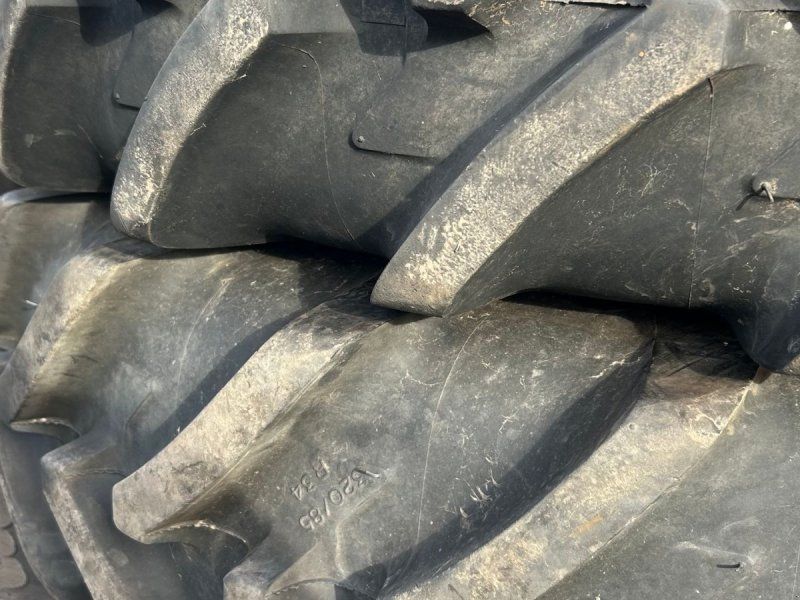 Mitas 340/90R48 + 320/85R34 stilbare 8+8 huls uds. navplader