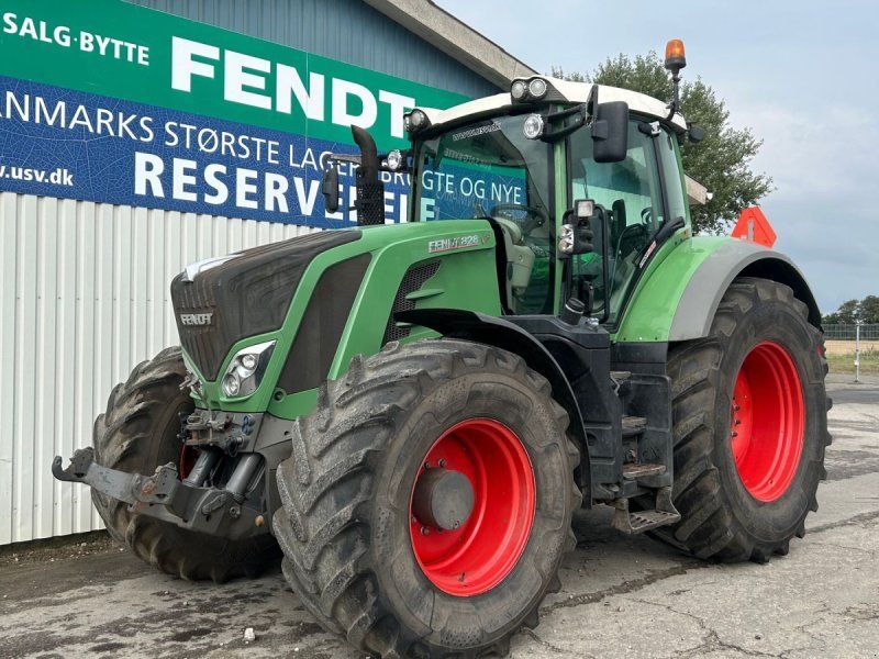 Fendt 828 Vario S4 Profi Plus