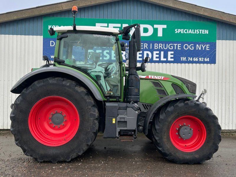 Fendt 724 Vario S4 Profi Plus Med Front PTO