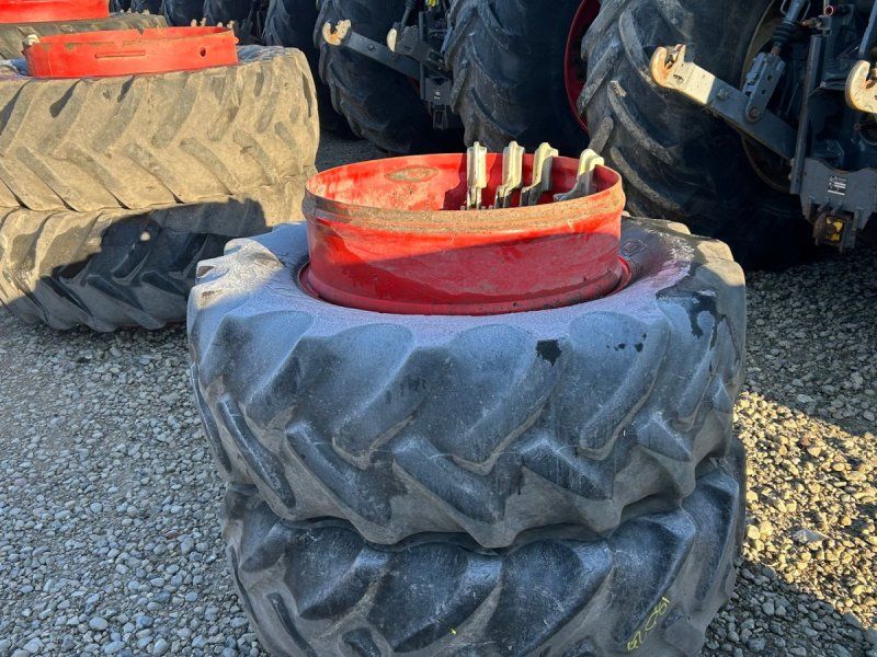 Goodyear 420/70R28-28