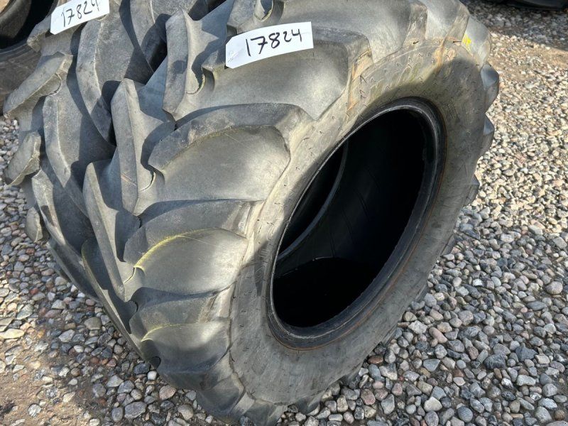 Michelin 320/65R18