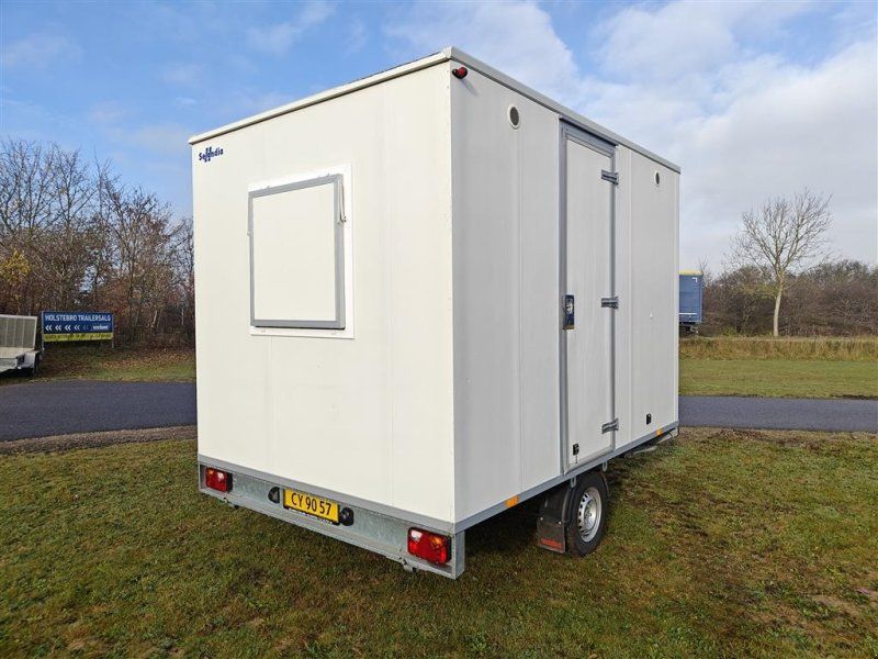 Mandskabsvogn med køkken og toilet