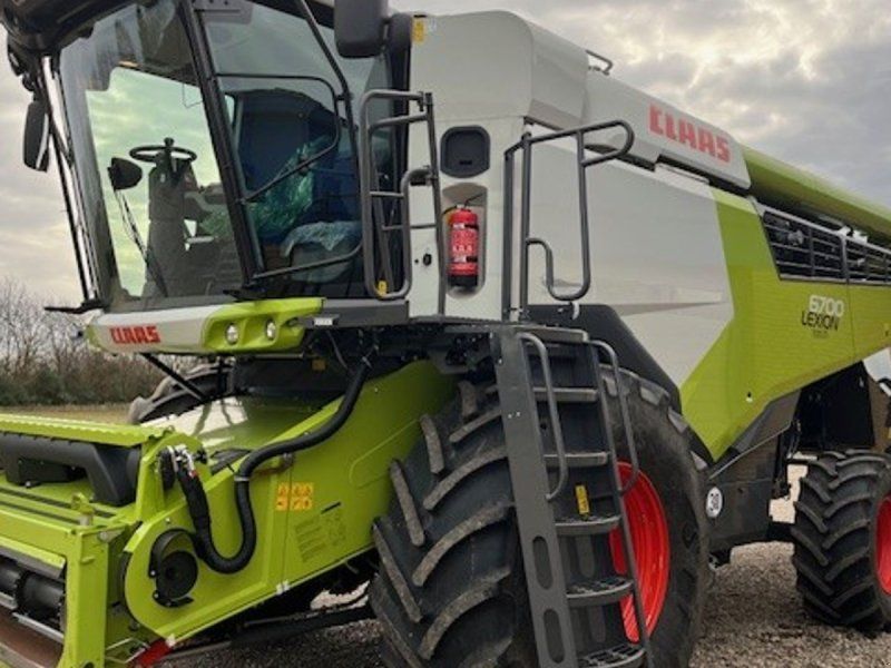 Claas LION 6700 4WD