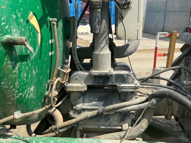 Samson Slamsuger, 8.000 liter