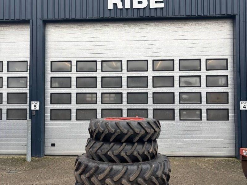 Sprøjtehjul 420/85R38 og 13.6-28