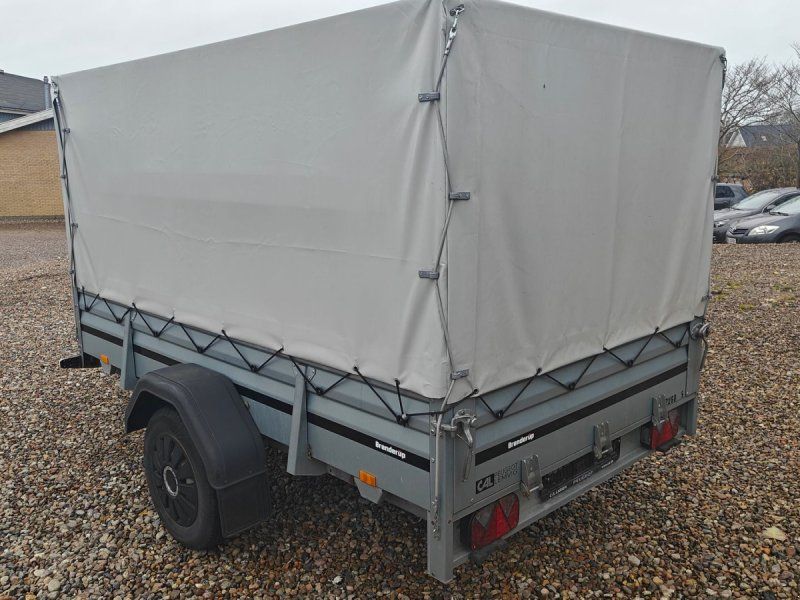 Brenderup B05 med lukket presenning